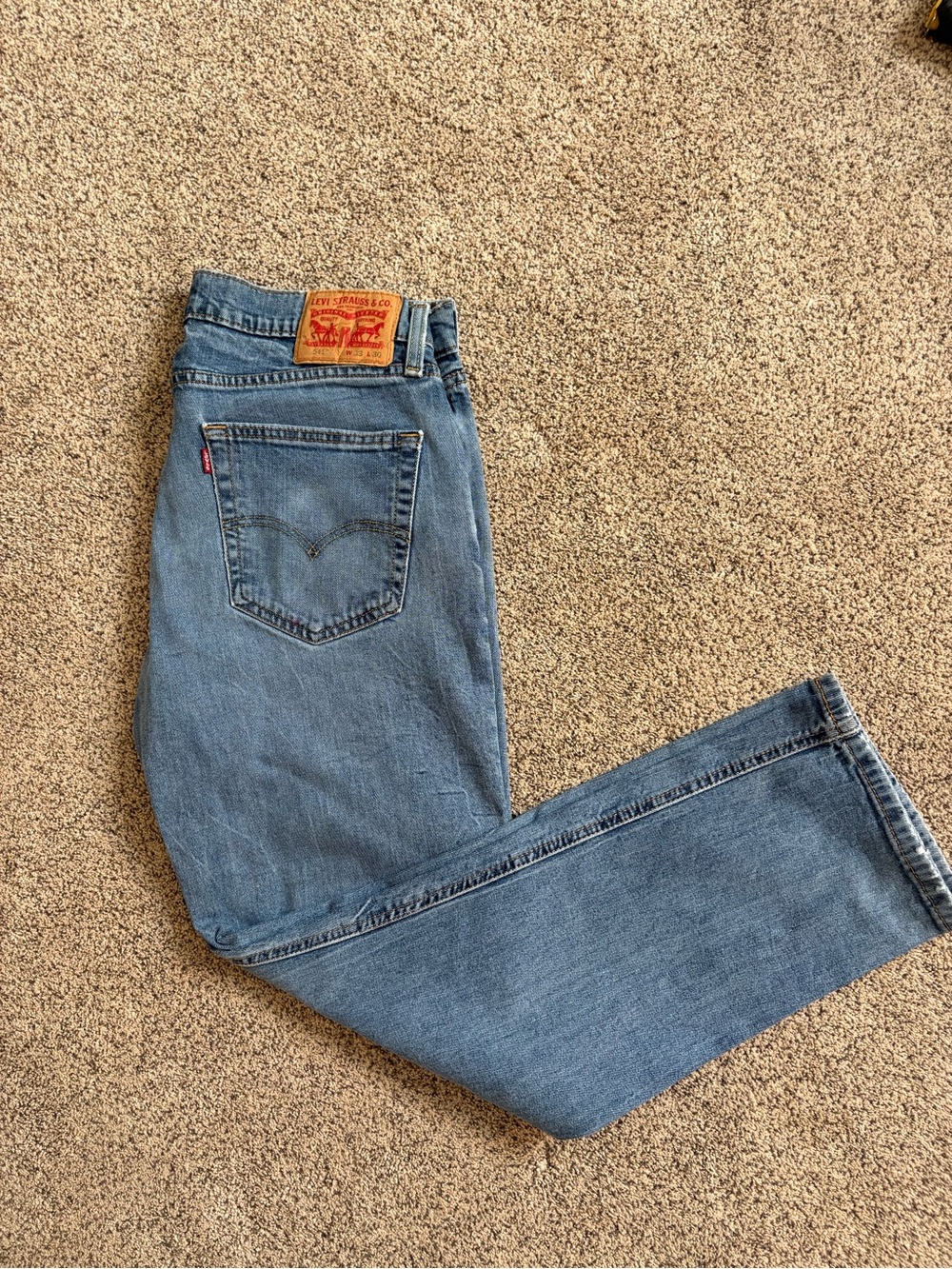 Levi’s 541 Athletic Taper Jeans Medium Wash Blue Size 33x30